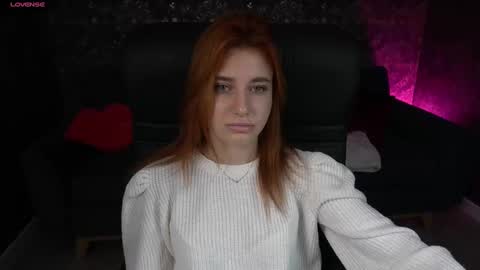 Snapshot of emilyfoxxi chatting on 12.02.24 Emily online show from 12.02.24
