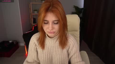 Snapshot of emilyfoxxi chatting on 12.14.24 Emily online show from 12.14.24