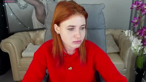 Snapshot of emilyfoxxi chatting on 12.16.24 Emily online show from 12.16.24