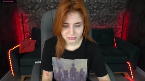 Snapshot of emilyfoxxi chatting on 01.05.25 Emily online show from 01.05.25