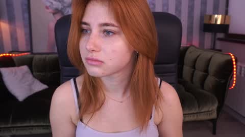Snapshot of emilyfoxxi chatting on 01.29.25 Emily online show from 01.29.25