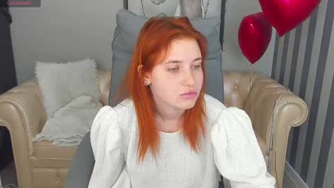 Snapshot of emilyfoxxi chatting on 02.16.25 Emily online show from 02.16.25