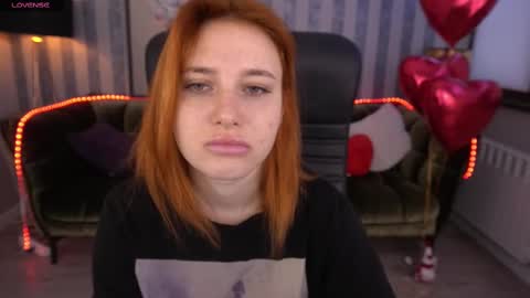 Snapshot of emilyfoxxi chatting on 02.17.25 Emily online show from 02.17.25