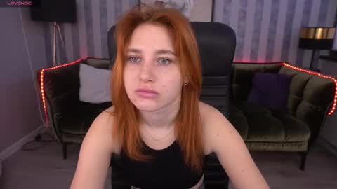 Snapshot of emilyfoxxi chatting on 02.28.25 Emily online show from 02.28.25
