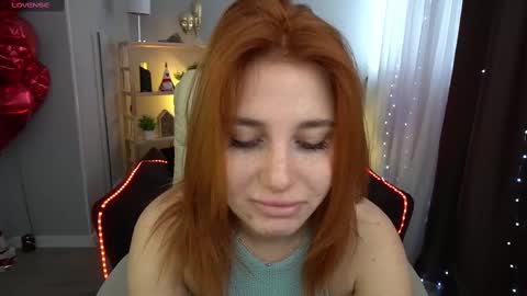 Snapshot of emilyfoxxi chatting on 03.02.25 Emily online show from 03.02.25