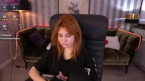Snapshot of emilyfoxxi chatting on 03.03.25 Emily online show from 03.03.25