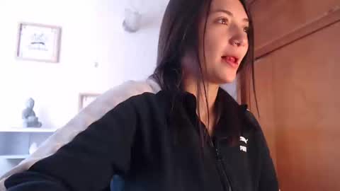 Emily Jang online show from 02.25.25