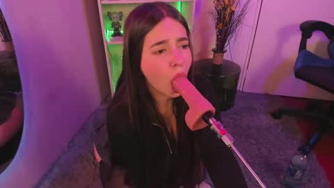 VALEEEN online show from 12.13.24