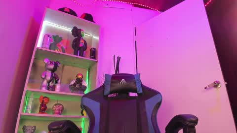 VALEEEN online show from 01.25.25