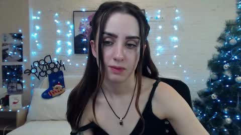 Snapshot of emilylayer chatting on 12.15.24 Emyli online show from 12.15.24