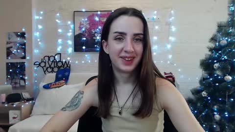 Snapshot of emilylayer chatting on 12.20.24 Emyli online show from 12.20.24