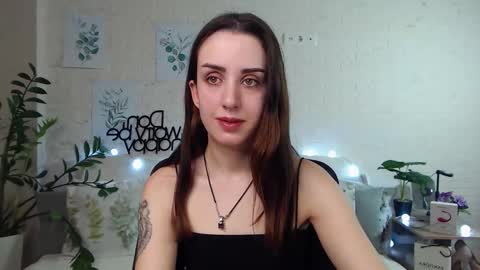 Snapshot of emilylayer chatting on 01.25.25 Emyli online show from 01.25.25