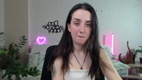 Snapshot of emilylayer chatting on 03.05.25 Emyli online show from 03.05.25