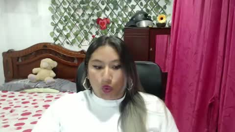 Emily Cortez online show from 01.01.25
