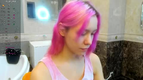 Snapshot of emilytrase chatting on 03.29.26 Betty online show from 03.29.26