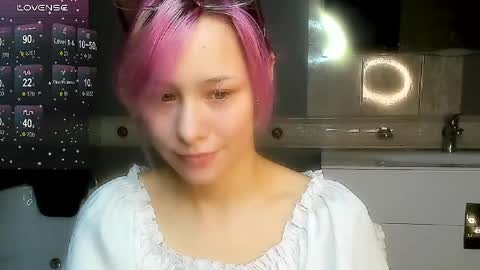 Snapshot of emilytrase chatting on 04.06.26 Betty online show from 04.06.26