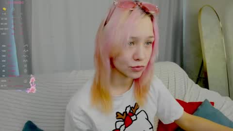 Snapshot of emilytrase chatting on 04.16.26 Betty online show from 04.16.26