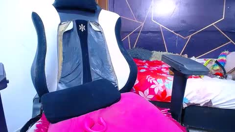 Emily online show from 09.27.25