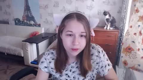 Snapshot of emilyway chatting on 02.11.25 emilyway online show from 02.11.25