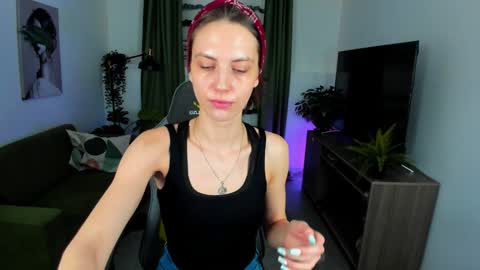 Emily online show from 01.16.25