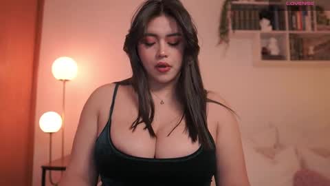 Snapshot of emilyxrose_ chatting on 03.06.25 IG thickemmsss online show from 03.06.25