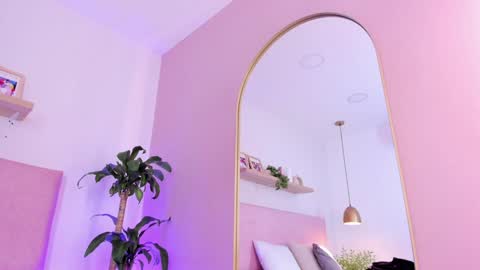 Emily Bank online show from 12.15.24