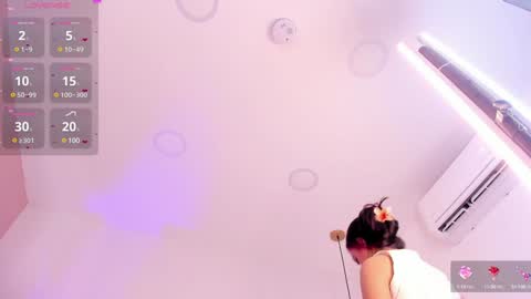 Emily Bank online show from 12.29.24