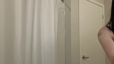 Emily brunette and Charlotte redhead online show from 04.28.26