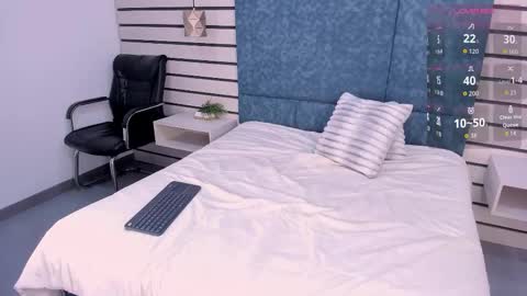 Emily  online show from 09.08.25