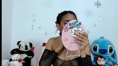 emilyzans07 online show from 02.23.25