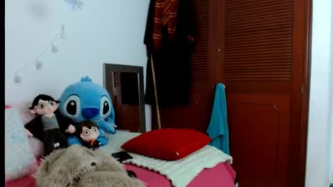 emilyzans07 online show from 02.23.25