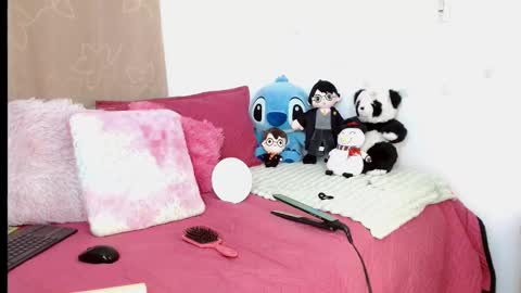 emilyzans07 online show from 02.26.25