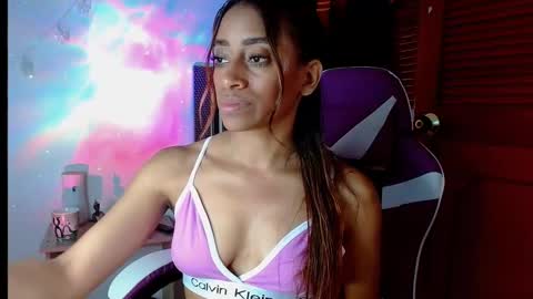 emilyzans07 online show from 03.07.25