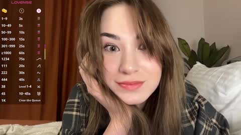 Snapshot of eminemswife chatting on 09.16.25 Nadya online show from 09.16.25