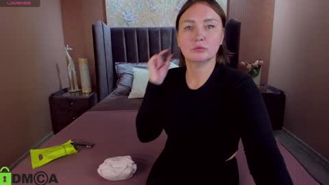 Emm online show from 12.12.24