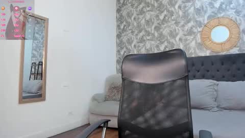 emma  online show from 09.20.25