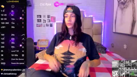 Snapshot of emma__15 chatting on 12.31.24 emma online show from 12.31.24