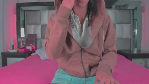 emma__js_ online show from 09.30.25