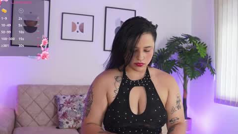 emma__walkerr_ online show from 01.17.25