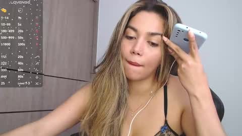 Snapshot of emma_aaa chatting on 12.07.24 Rocio online show from 12.07.24