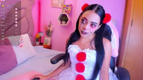 Emma Anturin online show from 10.30.25