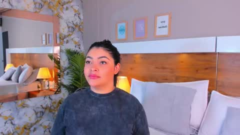 Snapshot of emma_bakker_ chatting on 01.08.26 Emma online show from 01.08.26