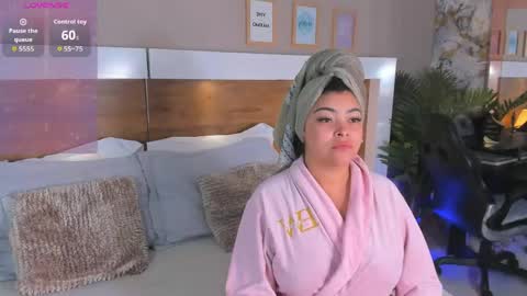 Emma  online show from 05.21.26