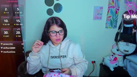 emma_boo_ online show from 12.02.25