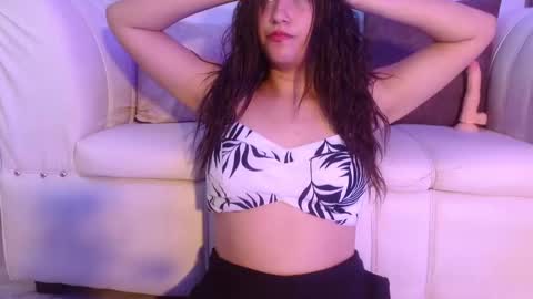 Emily online show from 09.11.25