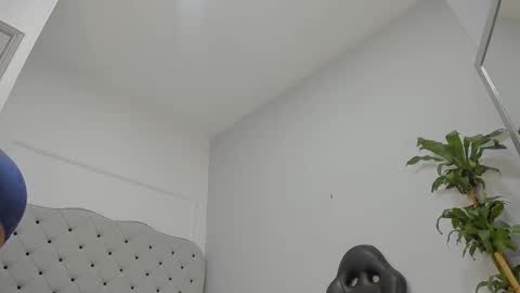 Snapshot of emma_crawford_ chatting on 11.09.25 Emma online show from 11.09.25