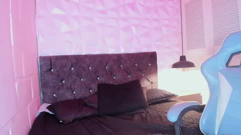 emma_dl2 online show from 12.03.24
