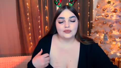 Eva online show from 12.25.24