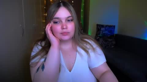 Snapshot of emma_dorn chatting on 06.11.26 Eva online show from 06.11.26
