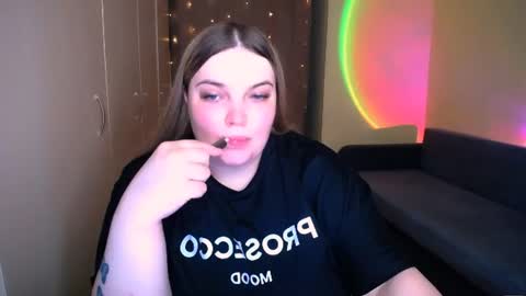 Snapshot of emma_dorn chatting on 07.12.26 Eva online show from 07.12.26